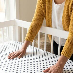 KIDS BEDDING ORGANIC COTTON BLACK POLKA DOTS CRIB SHEET